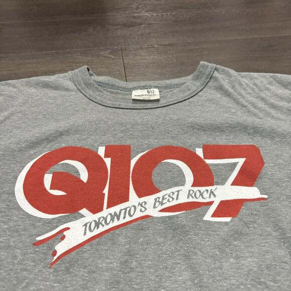 vintage Q107 torontos best radio t shirt 80s M - Picture 2 of 4